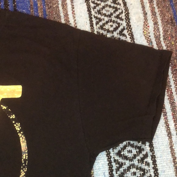 Garth Brooks Stadium Tour Concert Tee Shirt - Picture 4 of 11